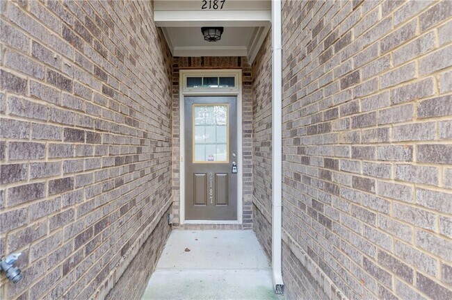 Building Photo - 2187 Oakland Grove Pl