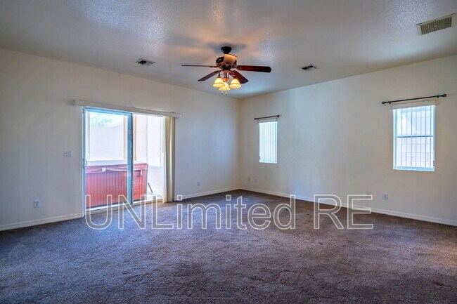 Building Photo - 4926 Mesa Blanca Way