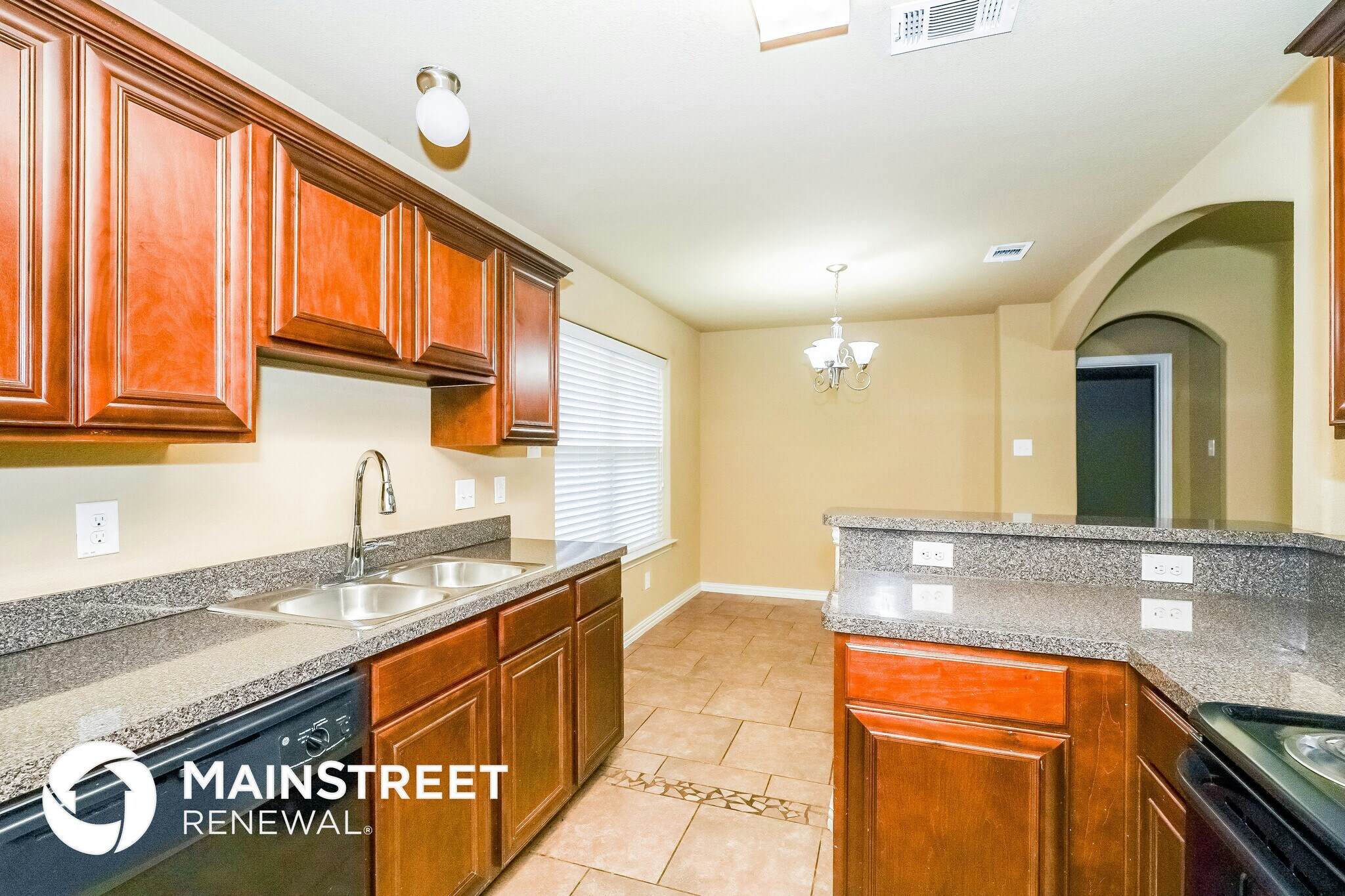 Building Photo - 7625 Hollow Forest Dr
