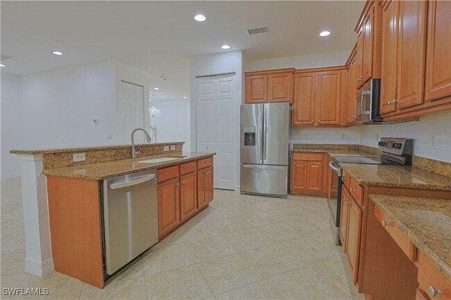 Building Photo - 10391 Carolina Willow Dr