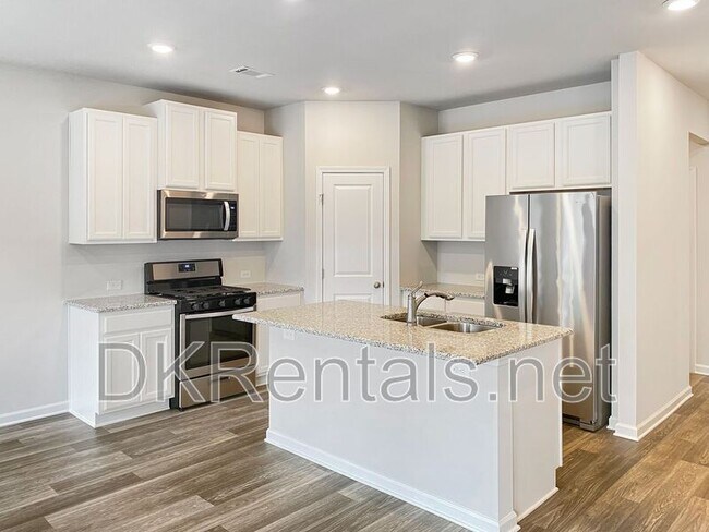 Building Photo - 213 Auburn Station Dr