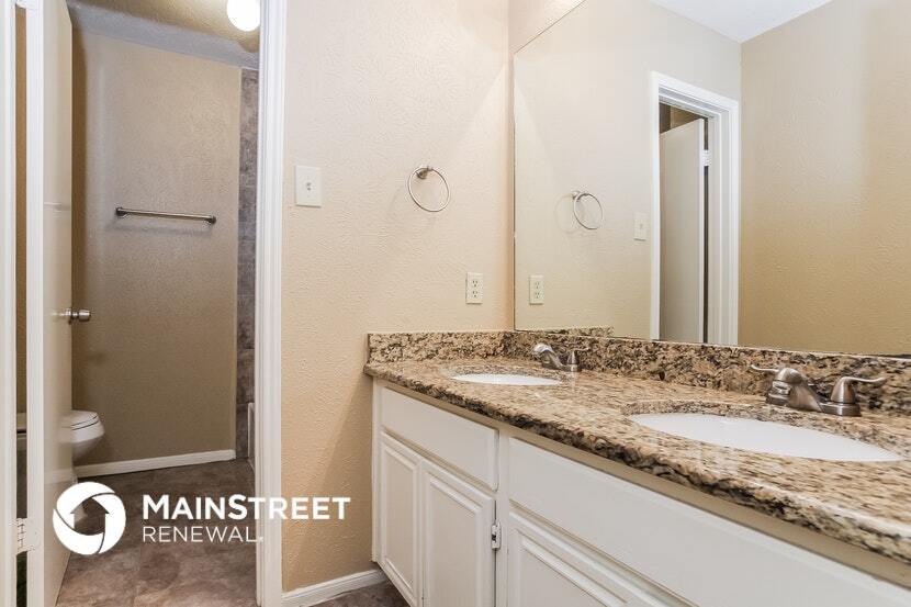 Building Photo - 8835 Creek Willow Dr