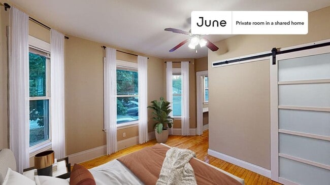 Building Photo - 2 Sparhawk St