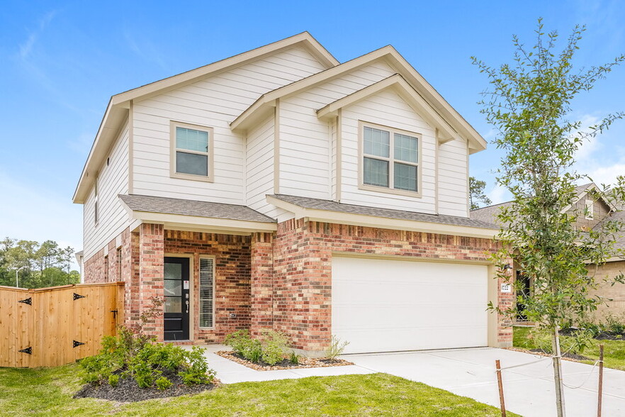 Building Photo - 1722 Sahara Dr