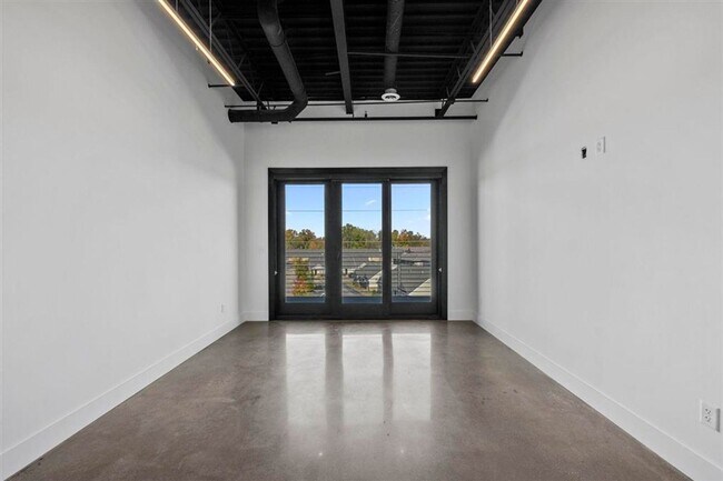 Building Photo - 1131 Fairview Ave