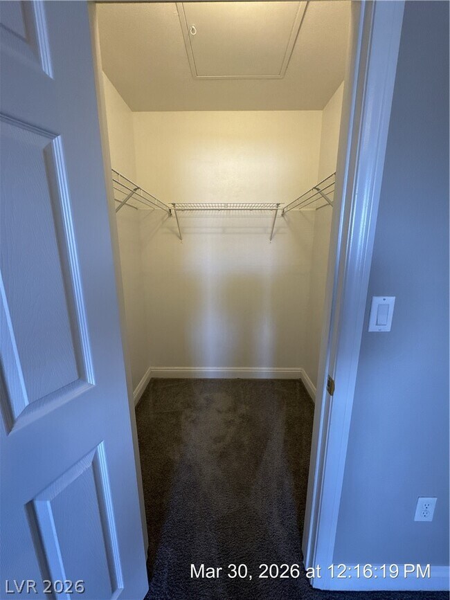 Building Photo - 8000 W Badura Ave