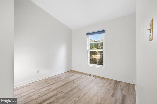 Building Photo - 13231 Copland Ct