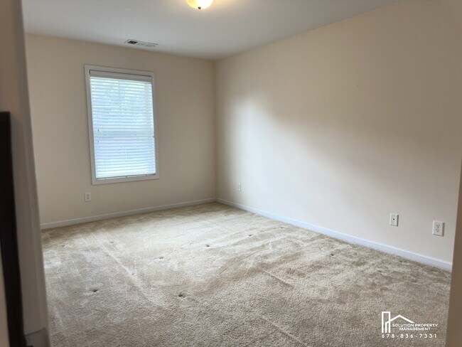 Building Photo - 34 N Oaks Cir