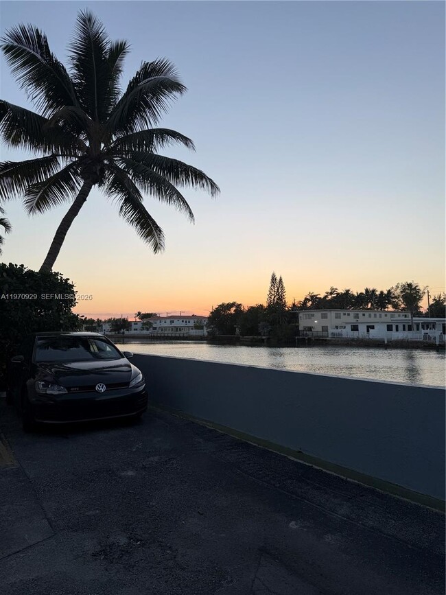 Building Photo - 7900 Tatum Waterway Dr