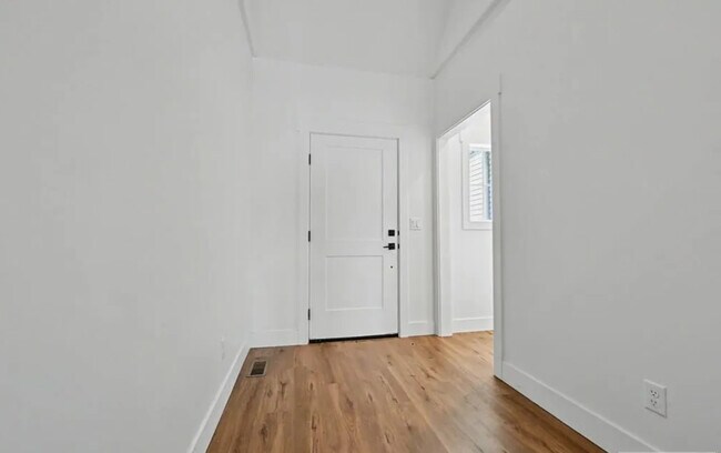 Building Photo - 367 Eliza Joy Ln