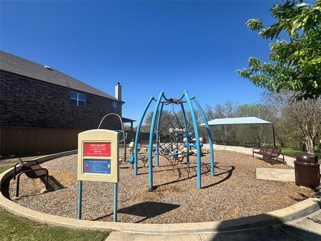 Building Photo - 16501 Brogan Ln