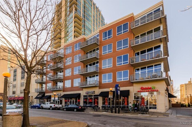 Building Photo - 9 N Euclid Ave