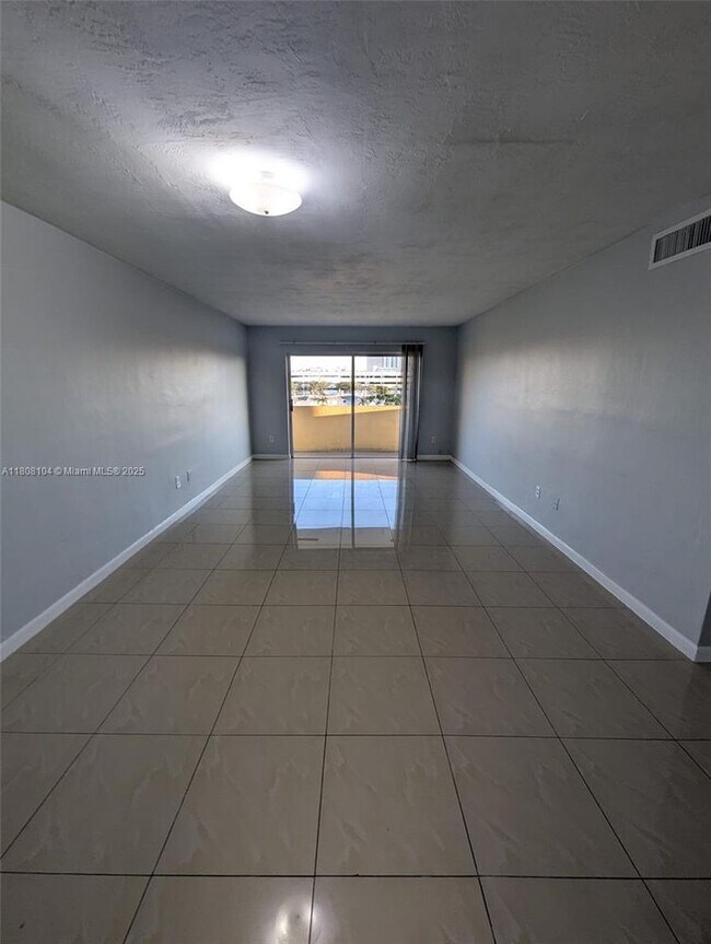 Building Photo - 7410 SW 82nd St