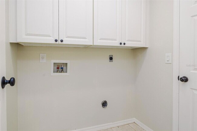 Building Photo - 956 Harbor Town Dr