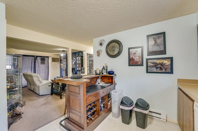 Building Photo - 2-Bed, 1-Bath Condo in Great Fort Collins ...