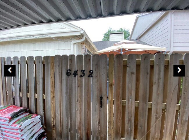 Patio Fence Entrance - 6432 Bankside Dr