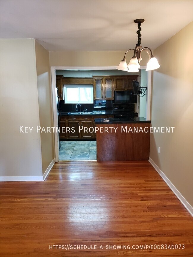 Building Photo - 7132 Newton Dr