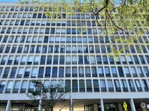 Building Photo - 1401 E 55th St