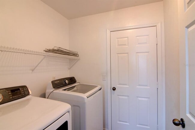 Building Photo - 1017 NW 87th Way