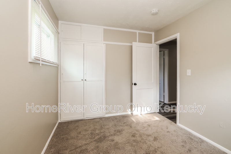 Building Photo - 2921 Garey Ln