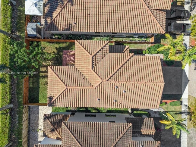 Building Photo - 2380 NE 1st St