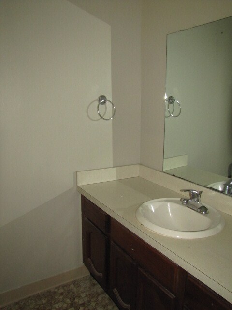 Building Photo - 3/2 in the Heart of Orange Park