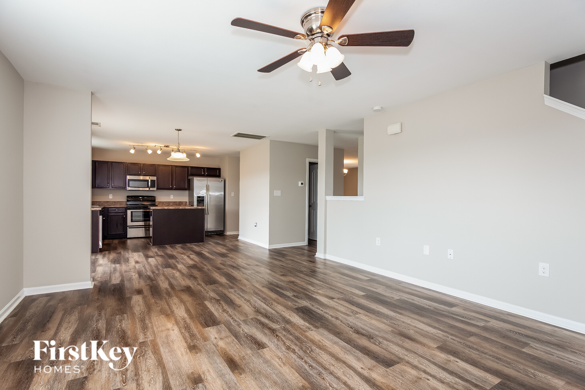 Building Photo - 1831 Eastway Dr