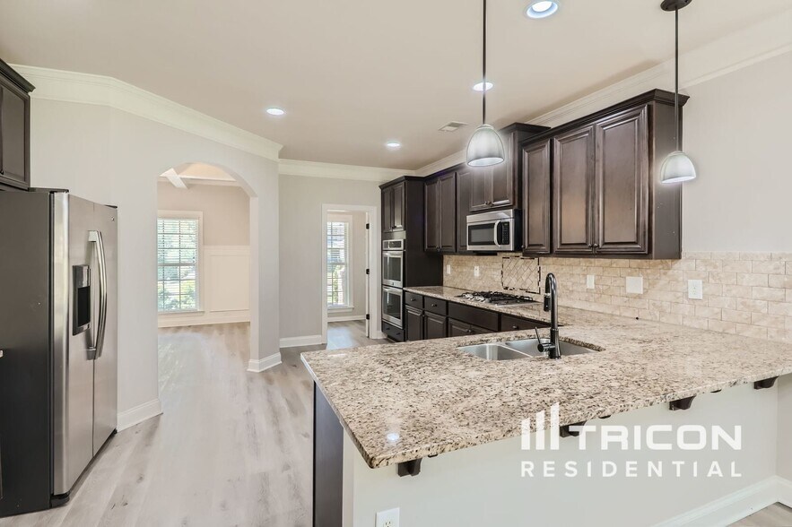 Building Photo - 254 Fannin Ln