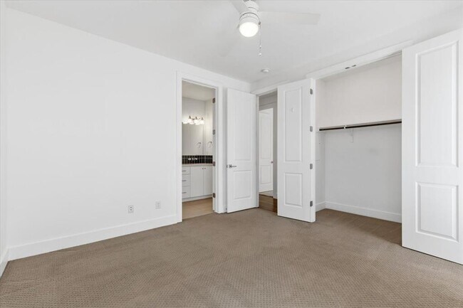 Building Photo - 1114 Walton Ln