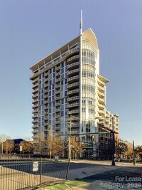 Building Photo - 505 E 6th St