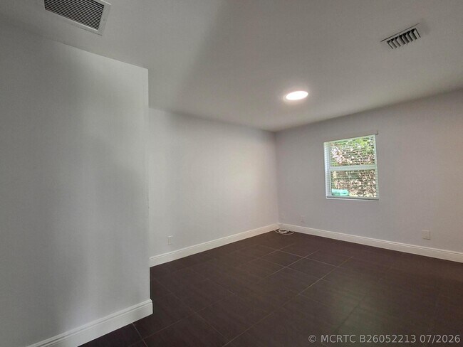 Building Photo - 3731 NW 110th Ave