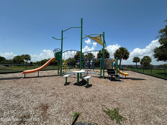 Building Photo - 616 Manatee Bay Dr