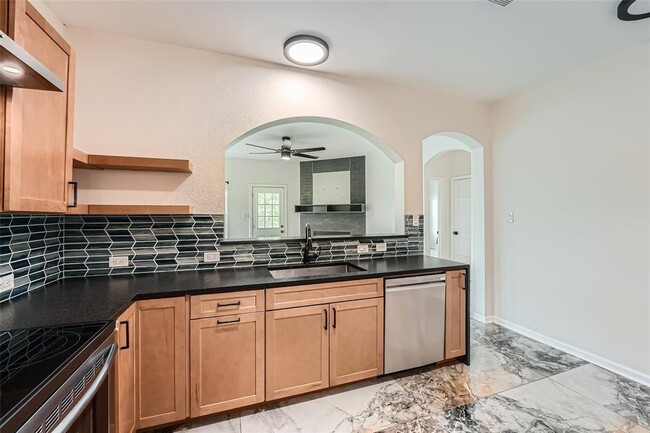 Building Photo - 13200 Constellation Dr