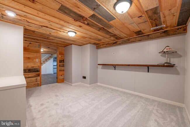Building Photo - 11419 Greenberry Rd
