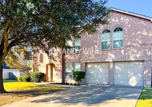 Building Photo - 1343 Prairie Dr