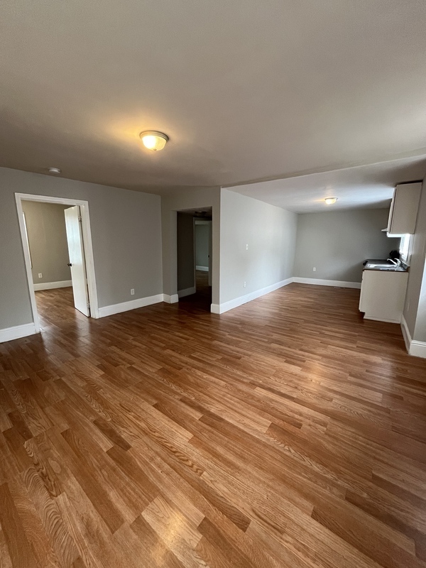 Building Photo - 1003 Locke St