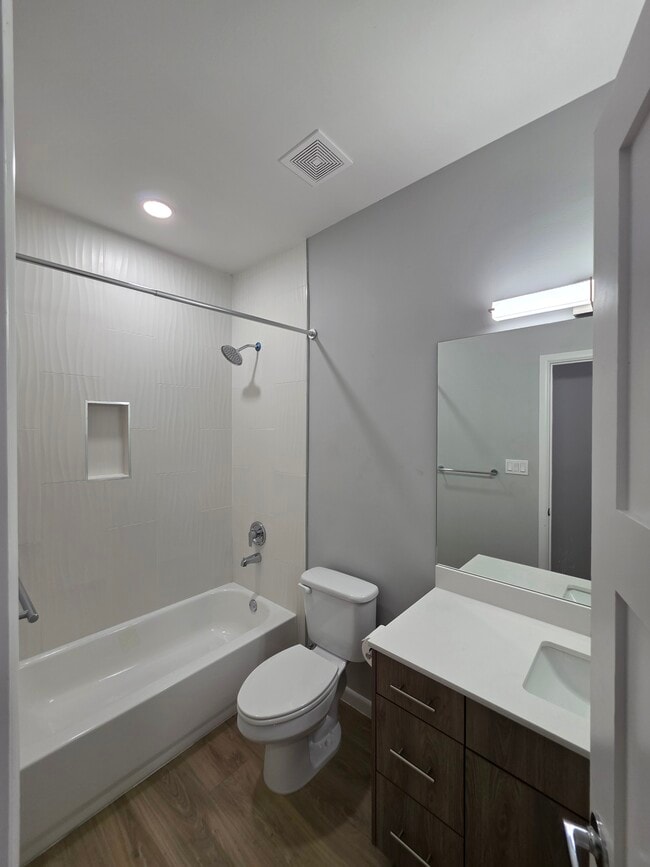 Building Photo - Pike Terrace