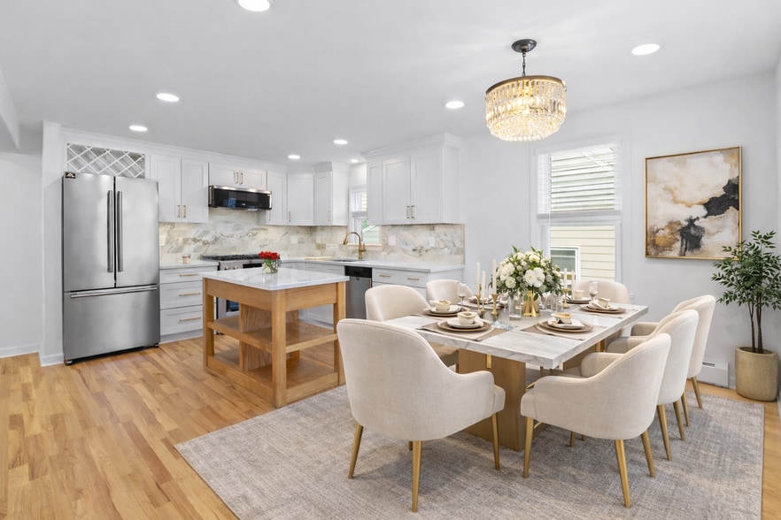 Building Photo - 116 Mary St