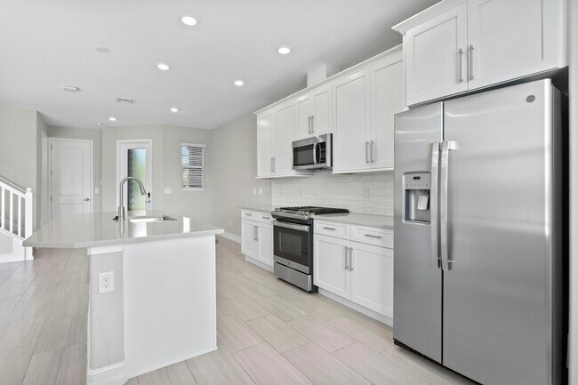Building Photo - 4880 Isola Ct
