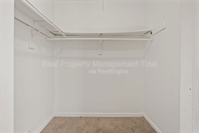 Building Photo - 5627 Trafalgar Arch