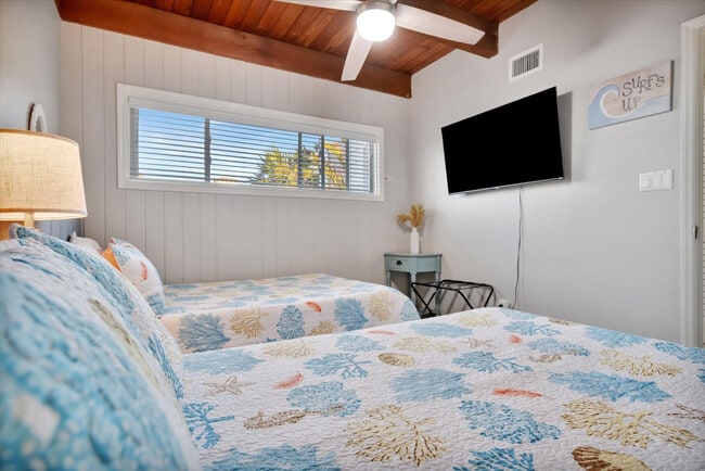 Building Photo - 19530 Gulf Blvd