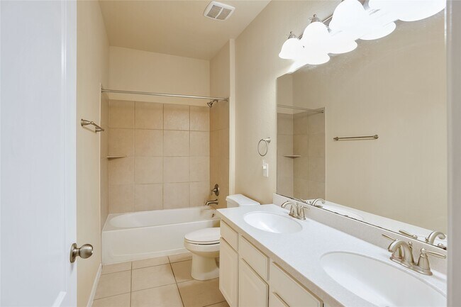 Building Photo - 14831 Keely Woods Ct