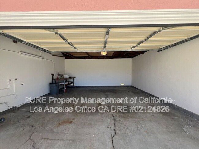 Building Photo - 19327 Reinhart Ave