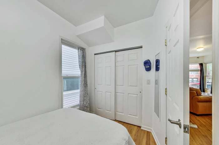 Building Photo - 3618 W Dickens Ave