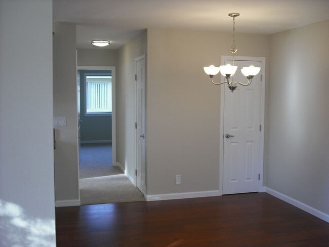Building Photo - 2631 Anchor Ave