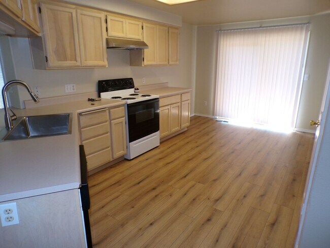 Building Photo - 2640 Montara Dr