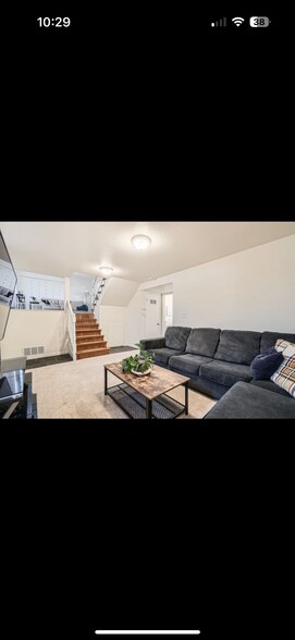 Building Photo - 2723 E 96th Way