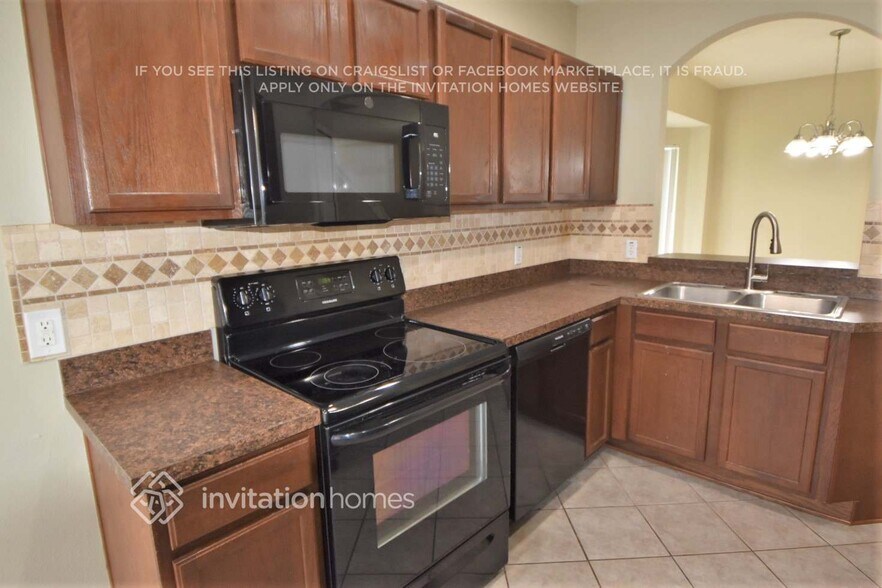 Building Photo - 12656 Evington Point Dr