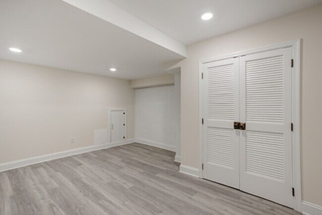 Building Photo - 513 Cobbs Creek Pkwy
