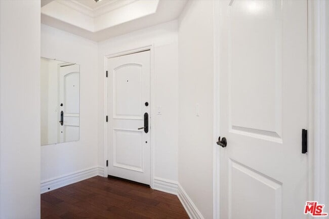 Building Photo - 12026 Hoffman St